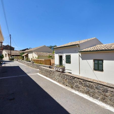 Villa Papaspiros Kouramades Екстер'єр фото